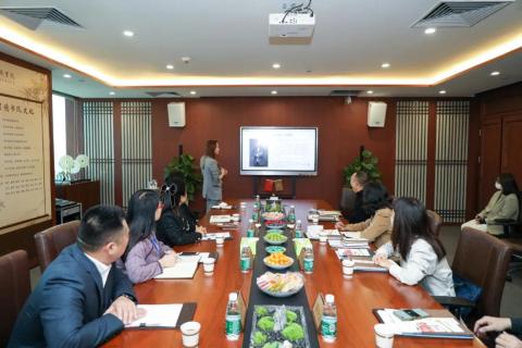 罗湖区人大常委副主任谭会茹一行莅临国际人调研