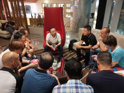 让中国企业家更有眼界——国际人创始人李厚德率领企业家学员游学越南站